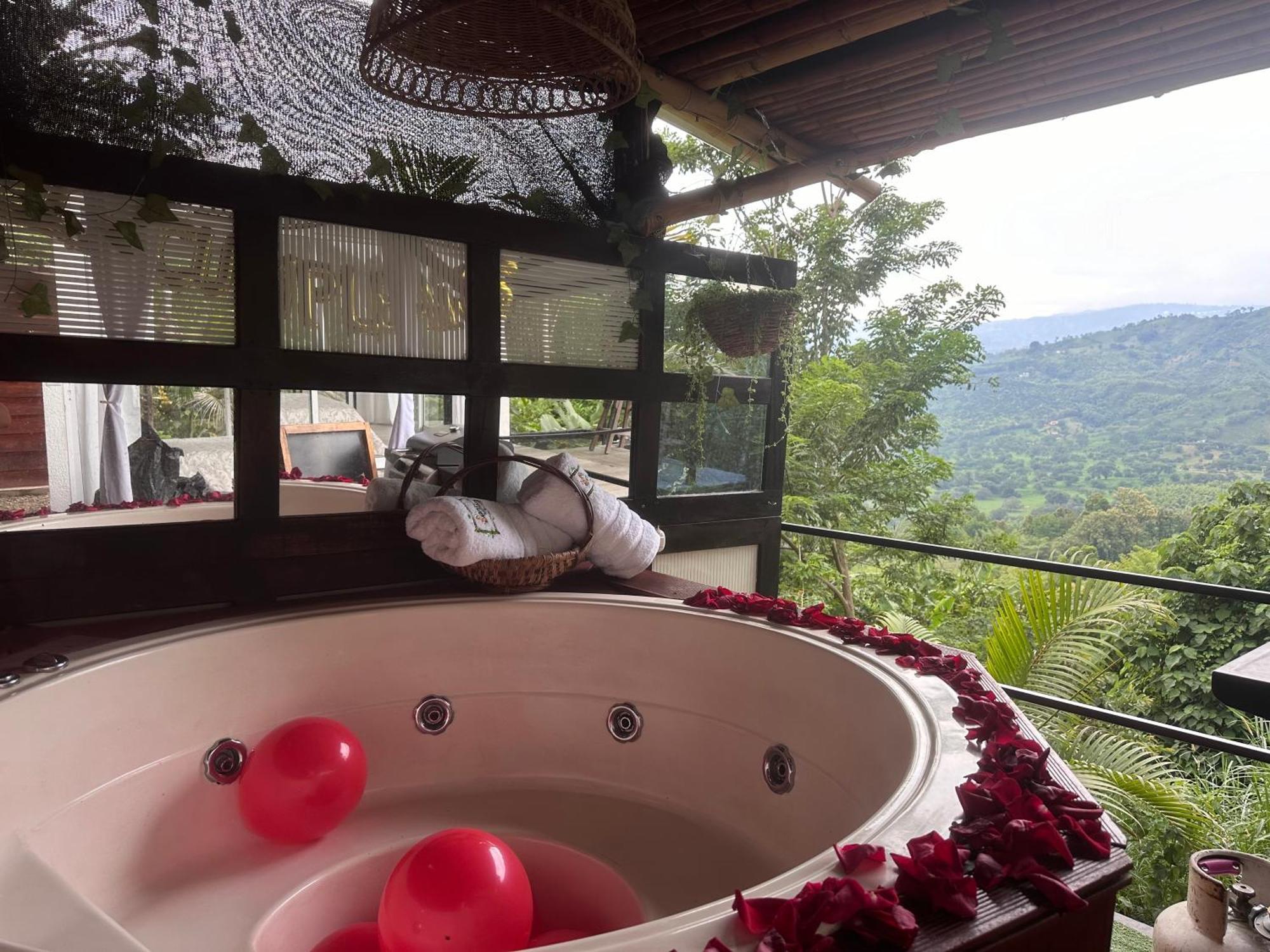 Saray Glamping